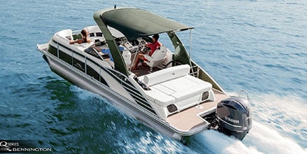Bateau ponton pour la pêche en eau salée