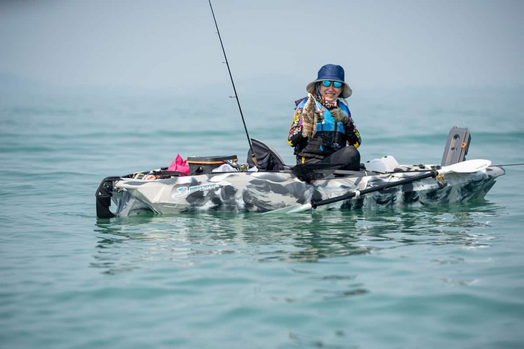 Quelle est la taille des kayaks de pêche ?  (Avec des exemples de longueur, de poids et de largeur) – Fisher et Hunter