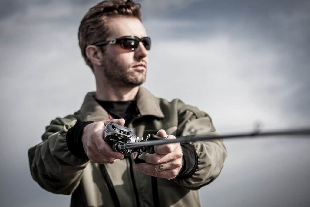 Pouvez-vous troller avec un moulinet Bait Caster ?  – Pêcheur et chasseur