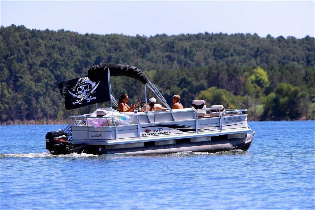 Quel est le meilleur gril pour bateau ponton (avec nos conseils de cuisson pour le poisson) – Fisher and Hunter